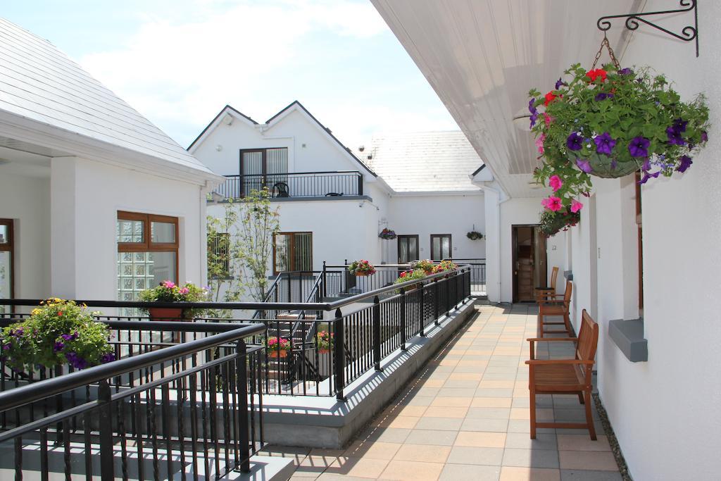 Donegan Court Aparthotel Galway Zimmer foto